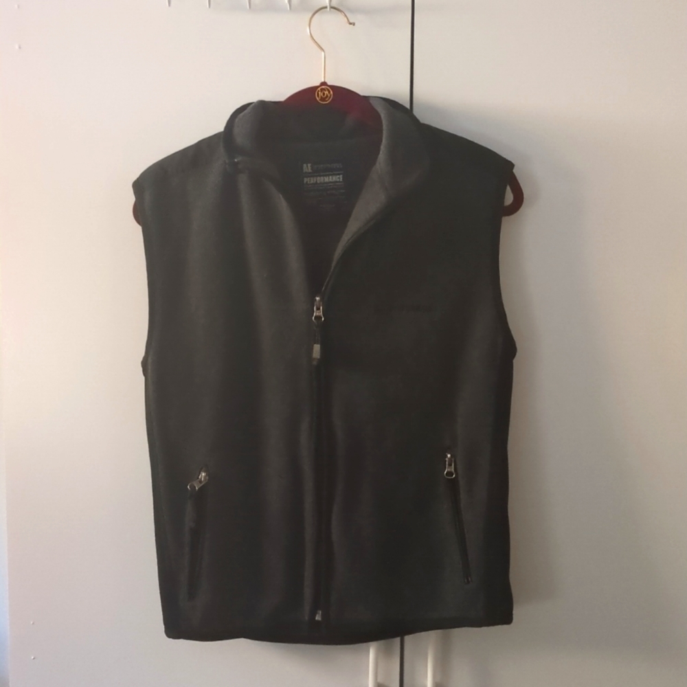 Men's American Eagle Outfitters performance vest XS